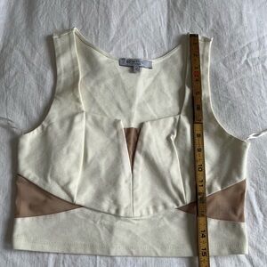 Solemio Women's Cream and Tan Crop Top